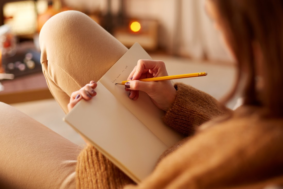 How Journaling Can Help Calm Calm The Mind When You Have Depression